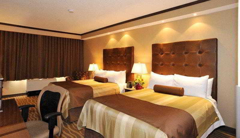 Hotel Western Premier Denham & Leduc